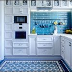 Mavi beyaz mutfak